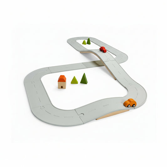 Traseu auto de jucărie, cauciuc, 16 piese, Plan Toys