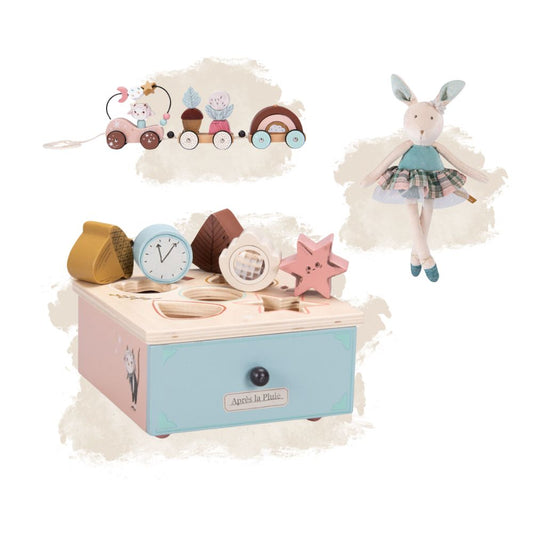 Set jucării, Jucărie de tras trenuleț, Jucărie de sortat casetă și Jucărie de pluș șoricică