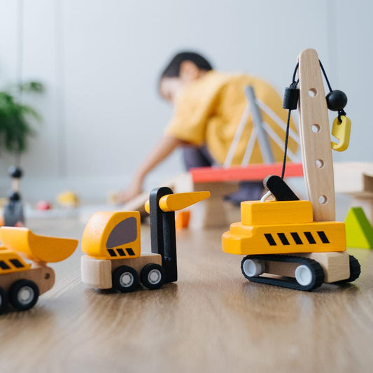 Set utilaje de construcție de jucărie, lemn, 3 bucăți, galben, Plan Toys