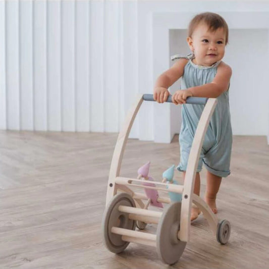 Antemergător din lemn cu ciocănitoare cu sunet și mișcare Plan Toys