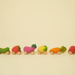 Mașinuță bebeluș, cauciuc natural și lemn, Morcov Cathy, Oli&Carol